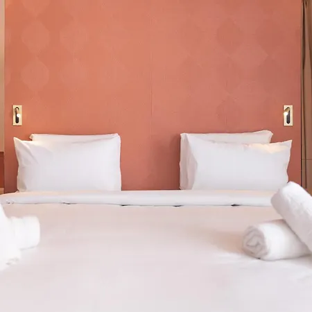 Hotel Kyriad Prestige Paris