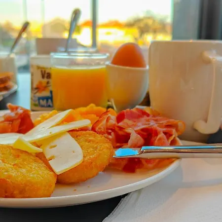 Kyriad Prestige Paris 4* Asnieres-sur-Seine