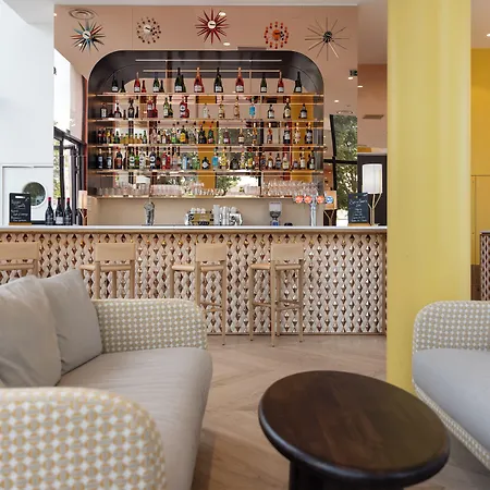 Kyriad Prestige Paris Hotel Asnieres-sur-Seine