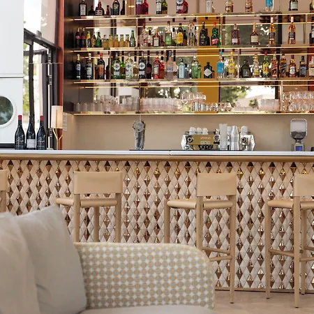 Hotel Kyriad Prestige Paris 4*