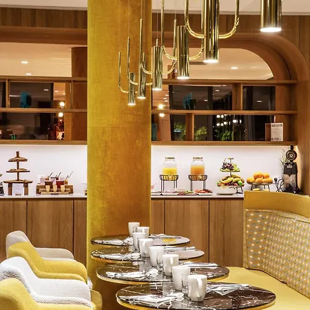 Kyriad Prestige Paris Hotel Asnières