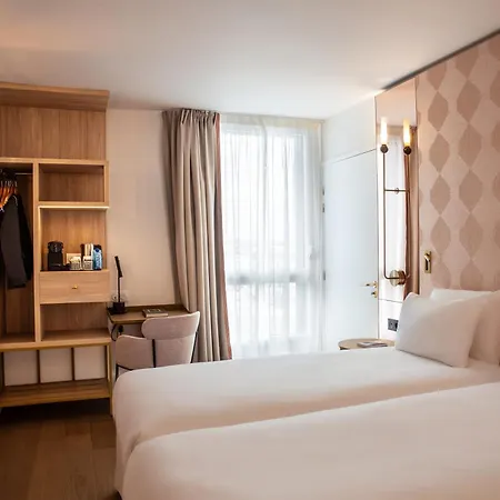 Kyriad Prestige Paris Hotel