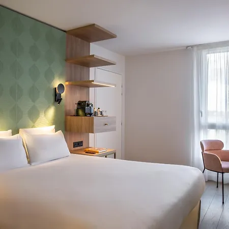 Hotel Kyriad Prestige Paris 4*