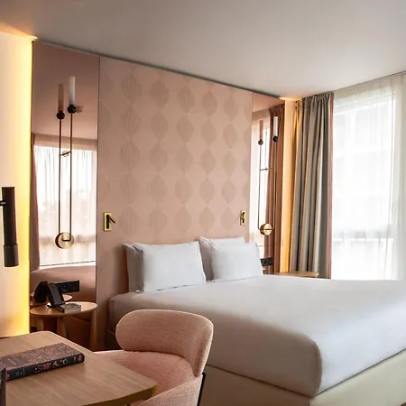 Kyriad Prestige Paris Hotel Asnières