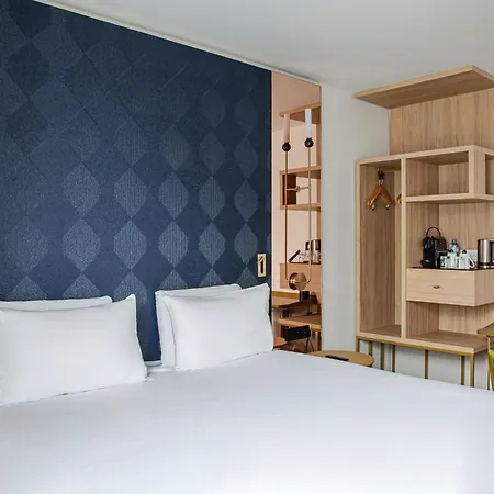 Kyriad Prestige Paris Hotel